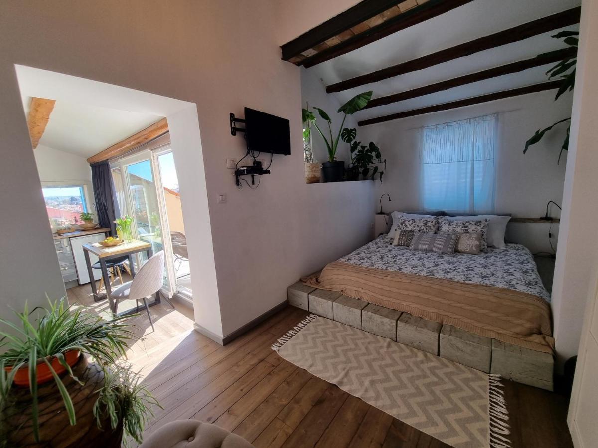Casa 39 Apartments ロヴィニ エクステリア 写真