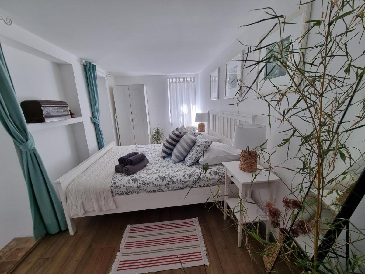 Casa 39 Apartments ロヴィニ エクステリア 写真